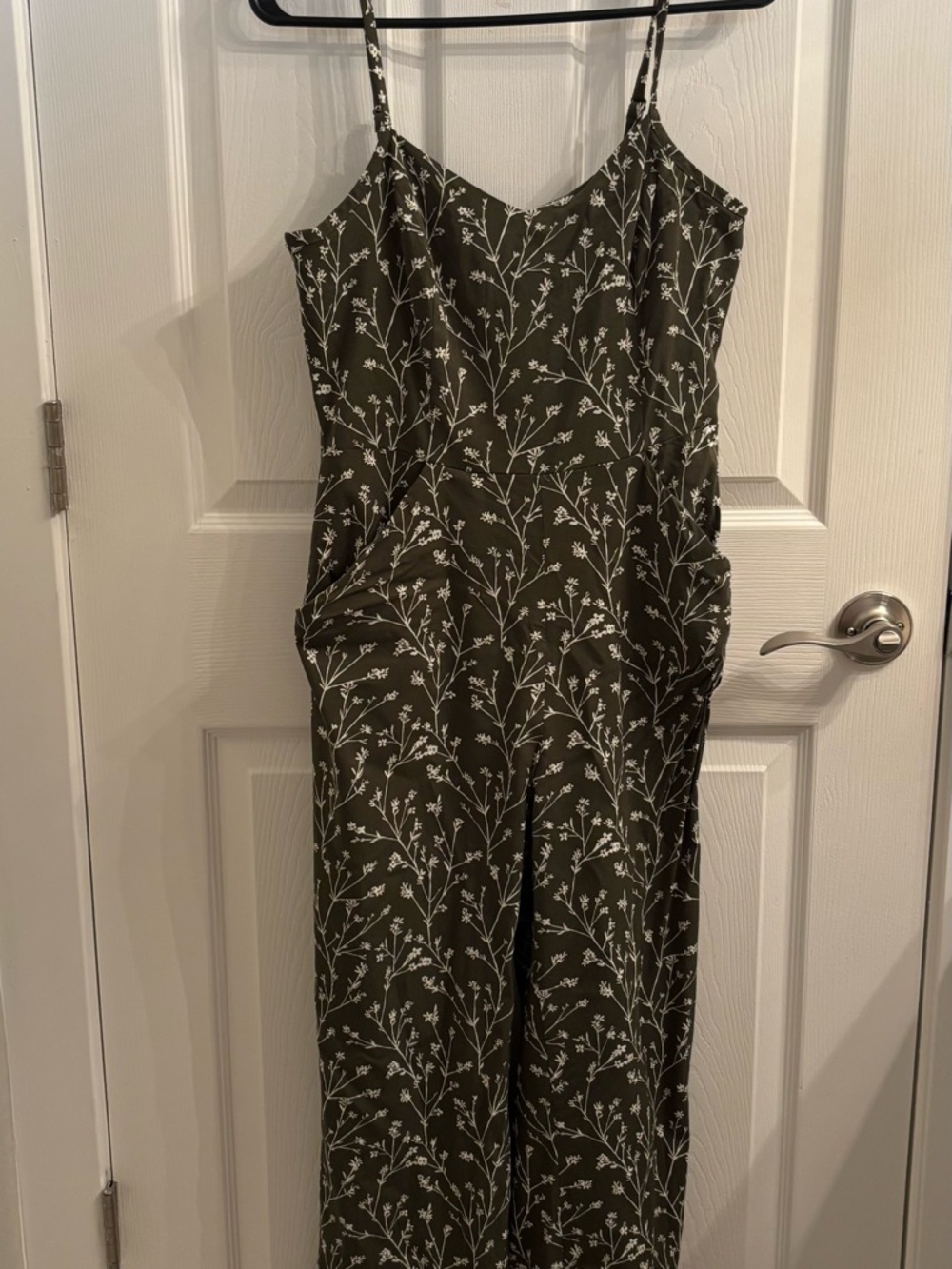 41 Hawthorn Olive Floral Wide Leg Jumpsuit Smocked Back Pockets M